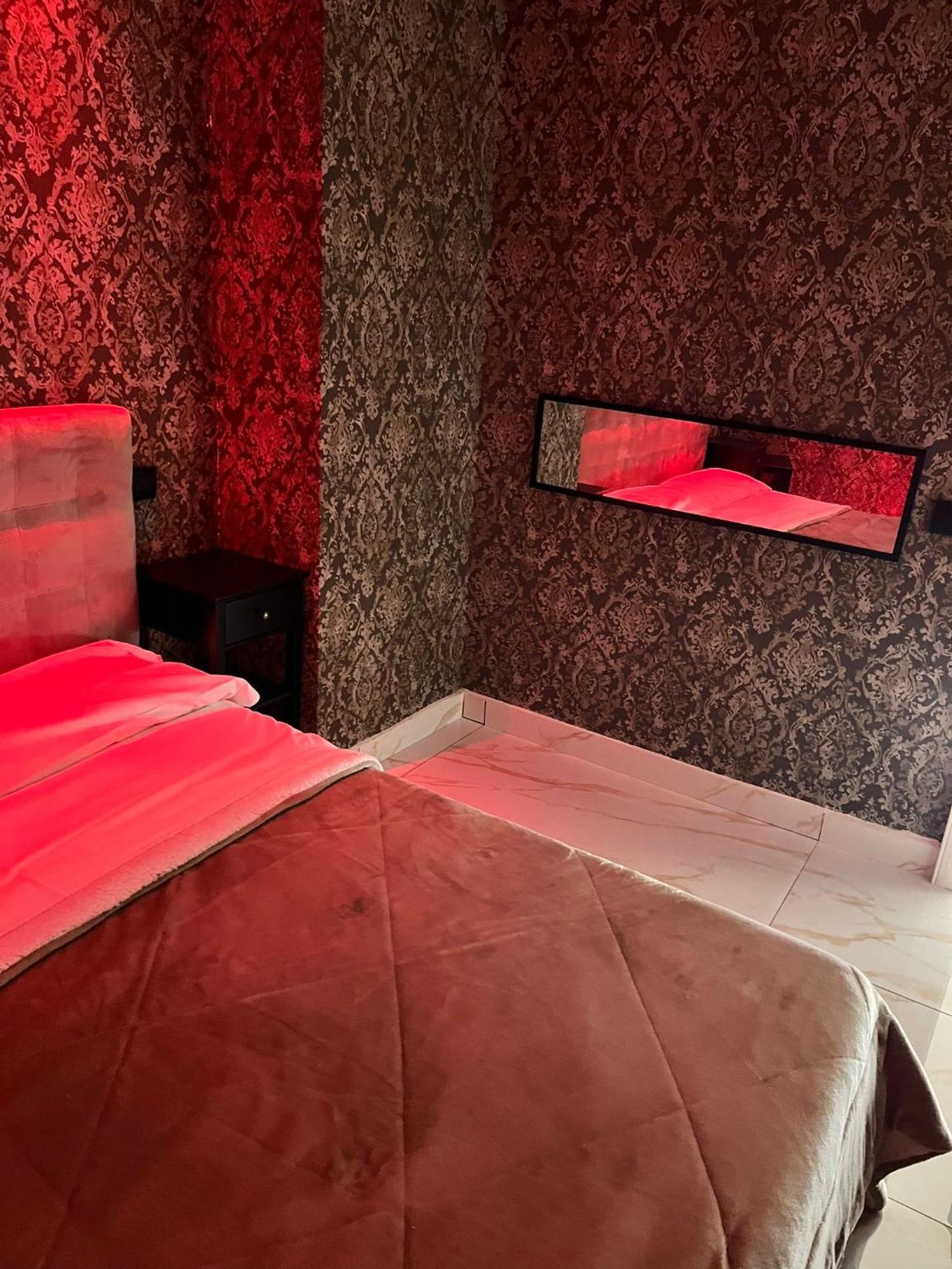 Life Hotel Казальнуово-ди- Наполи Экстерьер фото
